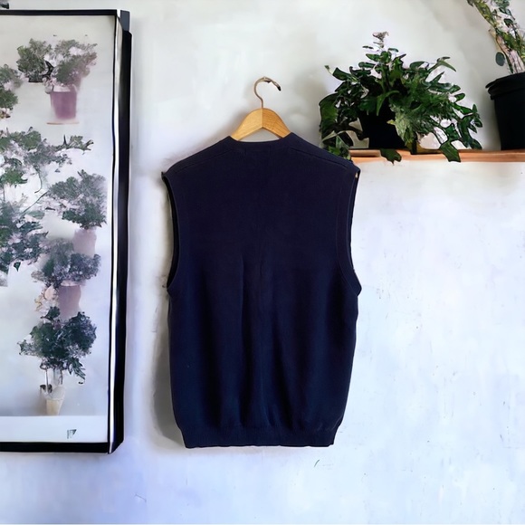 Eddie Bauer Men’s Vintage Size Large Navy Sweater Vest 100% Cotton. - Picture 2 of 8